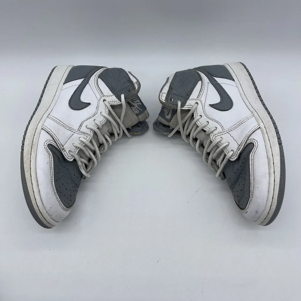 Nike Air Jordan 1 Retro High OG GS Youth Size 4Y Sneakers 575441-037 Gray White